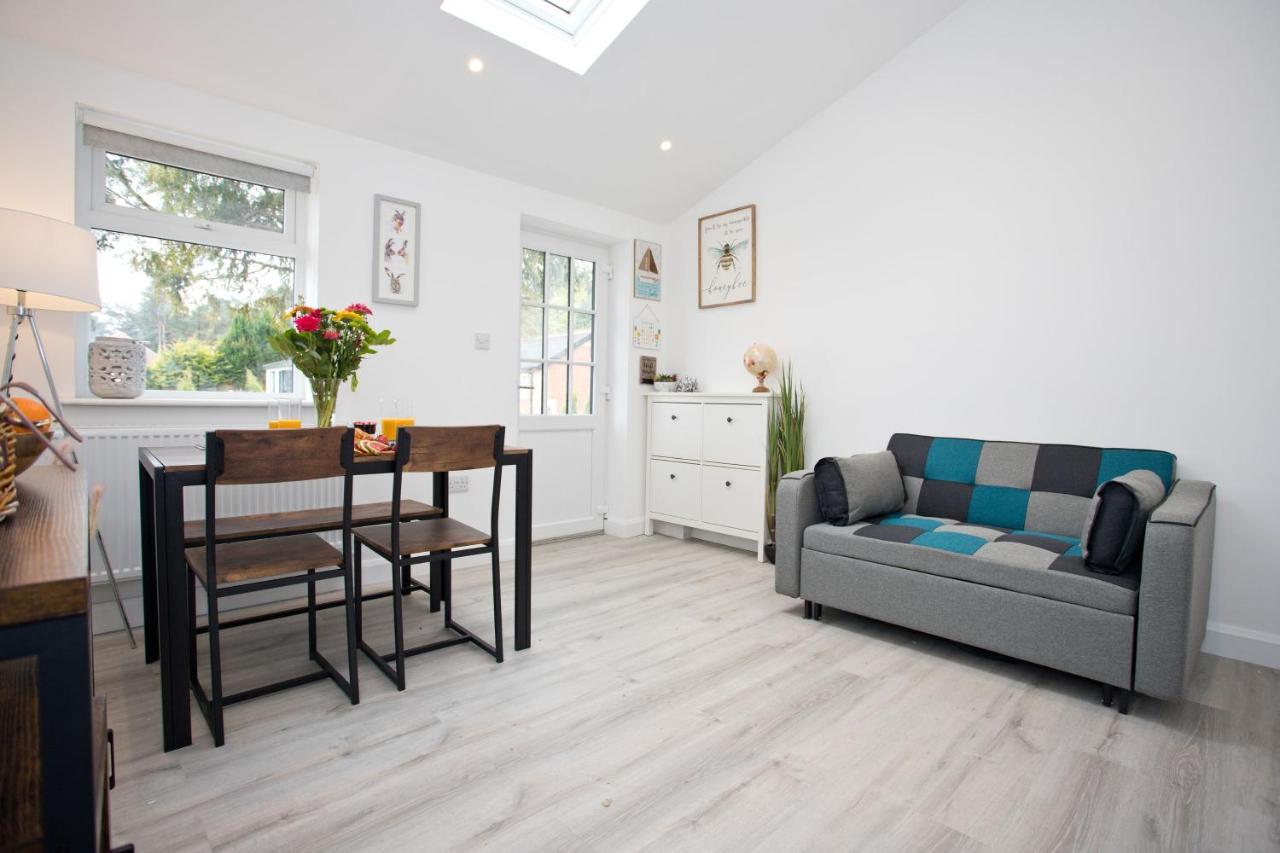 The Bearded Goat Den - A Rural Retreat At This Modern Holiday Cottage Saint Leonards Exterior foto